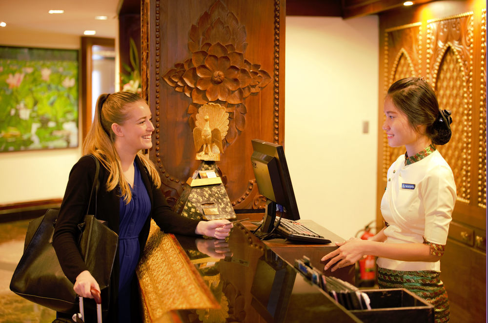 Kandawgyi Palace Hotel Yangon Luaran gambar