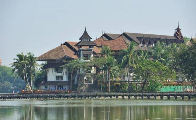 Kandawgyi Palace Hotel Yangon Luaran gambar